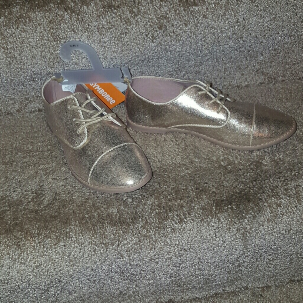 Gymboree girl's gold shoes - Picture 3 of 3